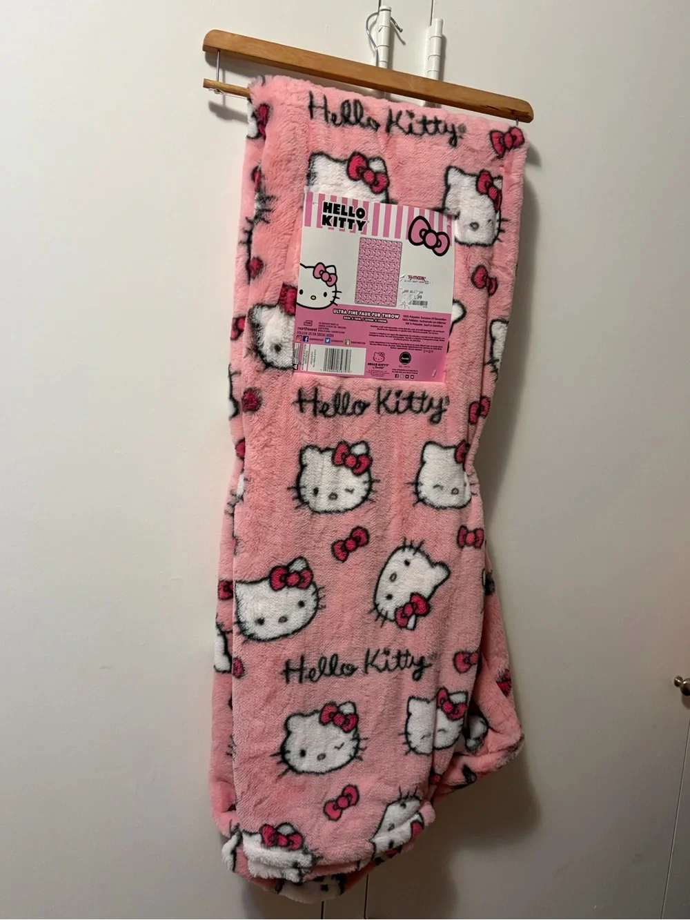 Hello Kitty All About Kitty Pink Faux Fur Throw Blanket